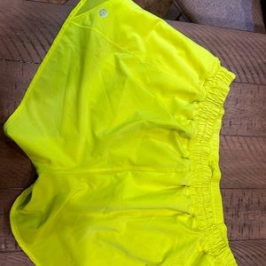 Lululemon hotty hot 4” short